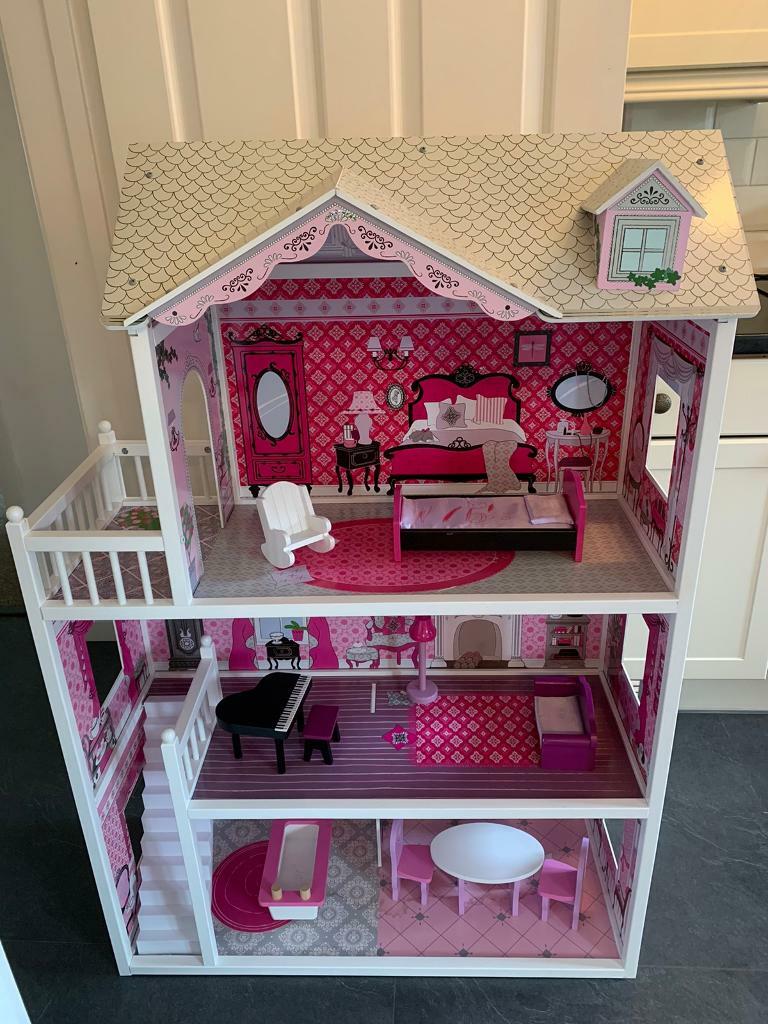 gumtree dolls house furniture